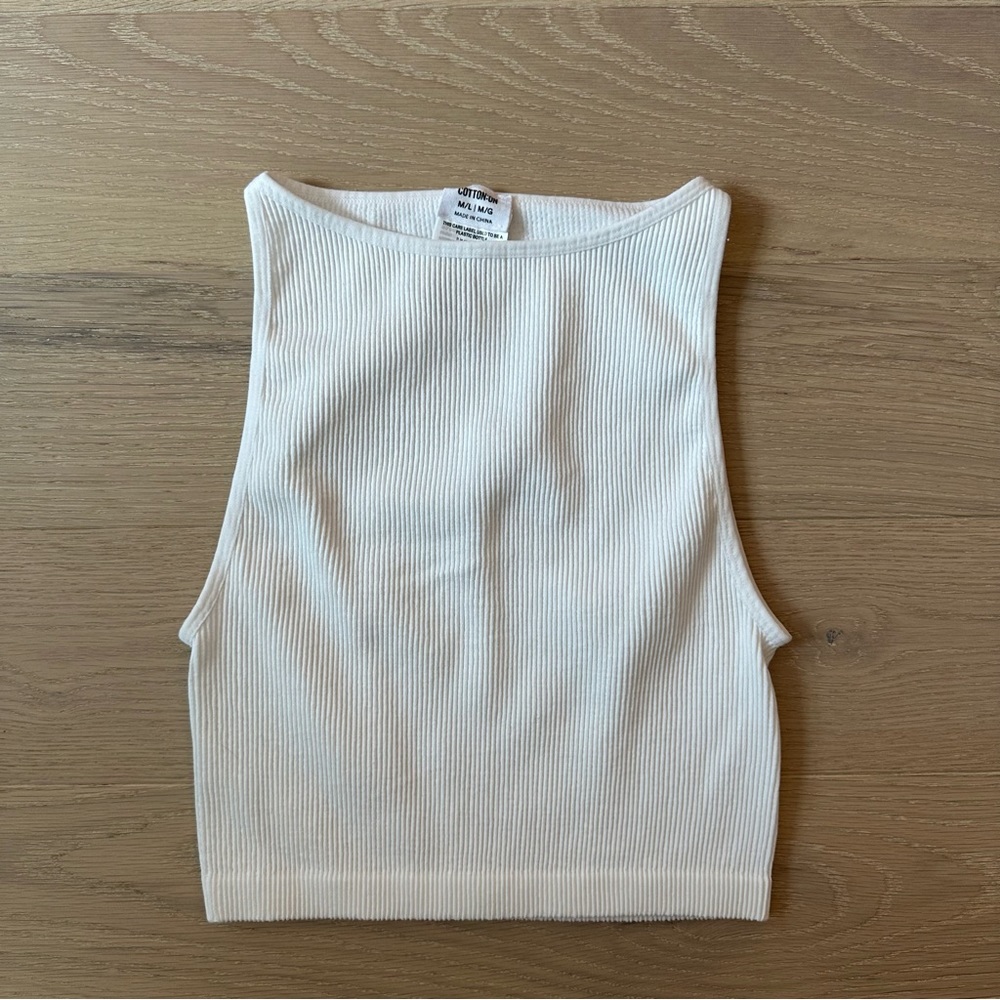 Size M/L White Ribbed High Neck Tank Top